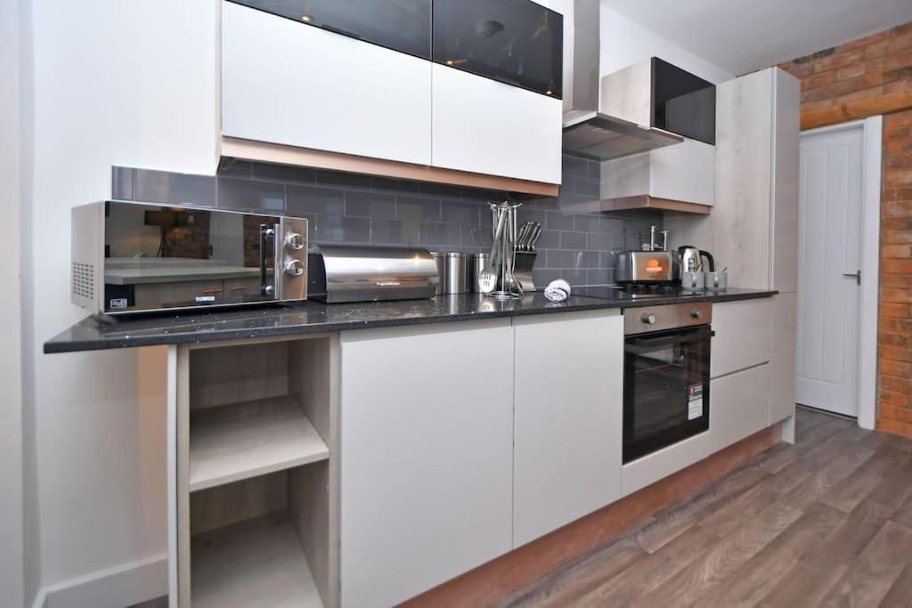 Lyndale House - By Sigma Stays Crewe Exteriér fotografie