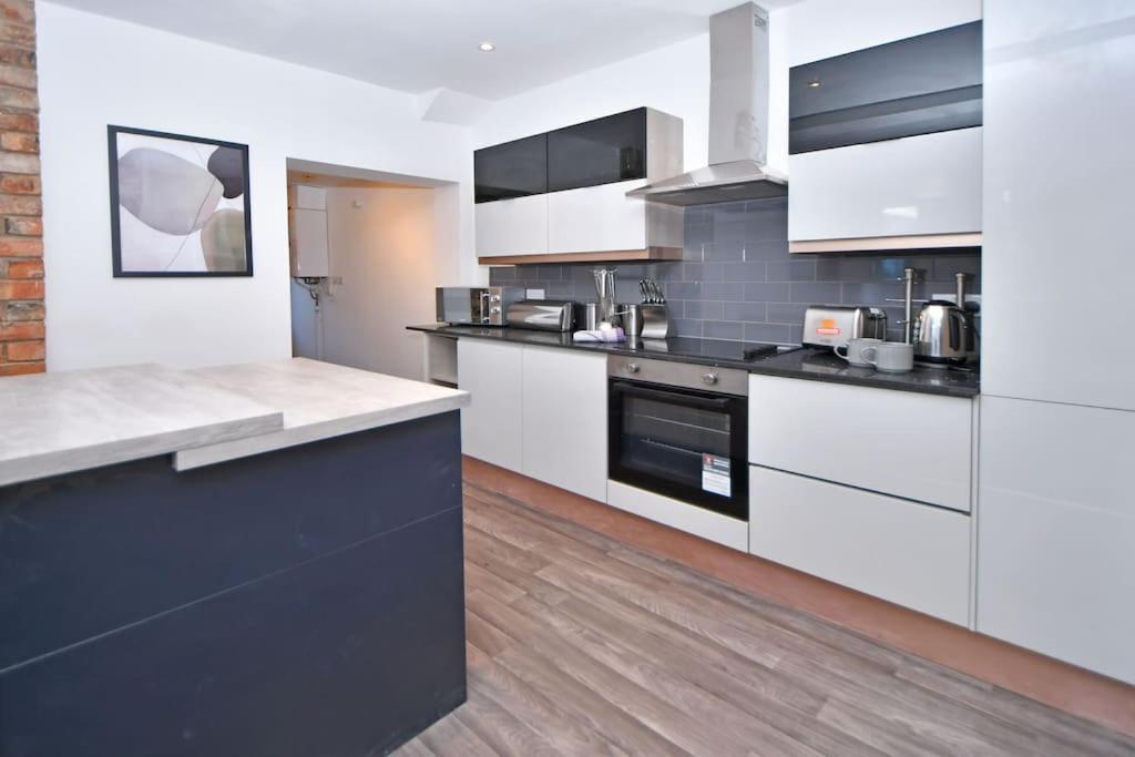 Lyndale House - By Sigma Stays Crewe Exteriér fotografie