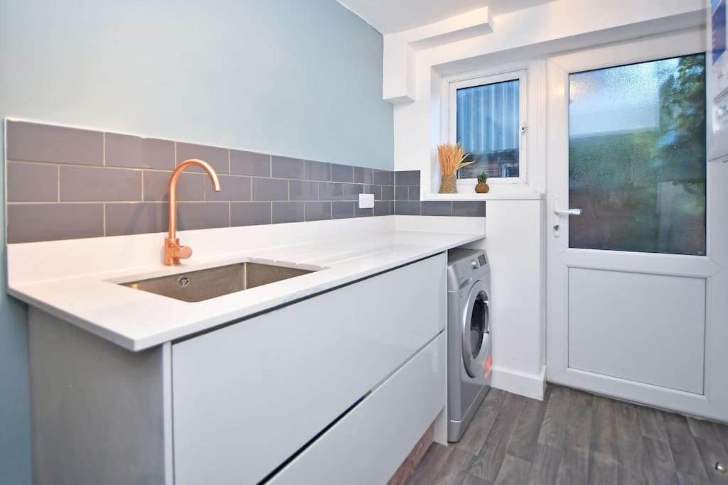 Lyndale House - By Sigma Stays Crewe Exteriér fotografie